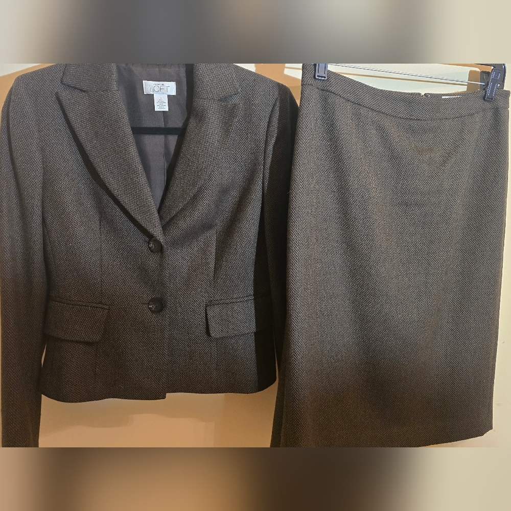 Ann Taylor Loft Brown Wool-Mix Skirt/Jacket Suit (size0/4)